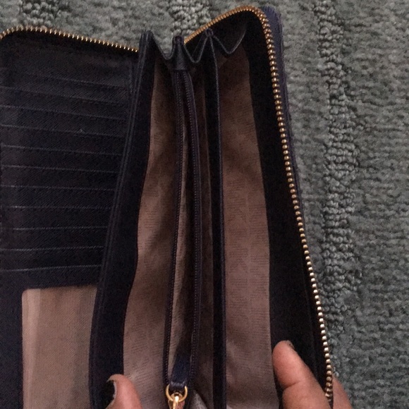 Wallet - Picture 7 of 8